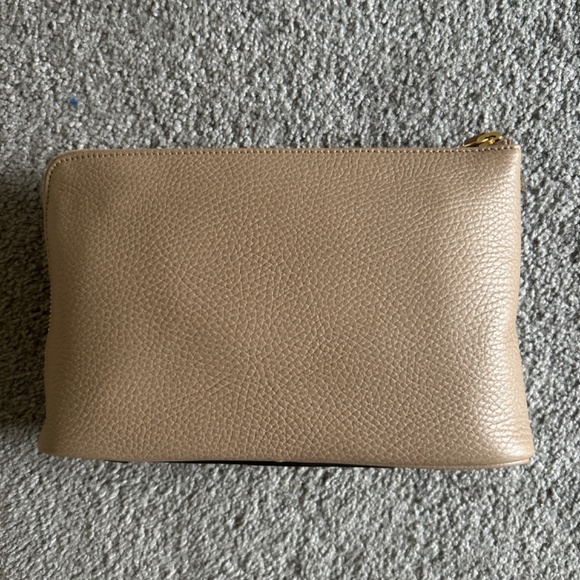 Gucci i zip top wallet/ wristlet. Brand new - Picture 2 of 9